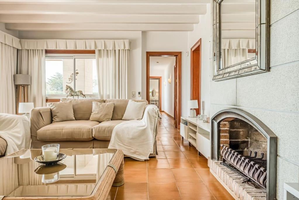 La Calma Espectacular Villa Con Jardin Y Piscina En Menorca 奥尔加 外观 照片